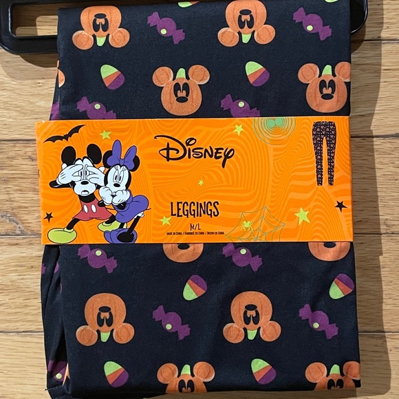 Brand New Disney Women’s Mickey Mouse Halloween- Print Leggings - Picture 2 of 7